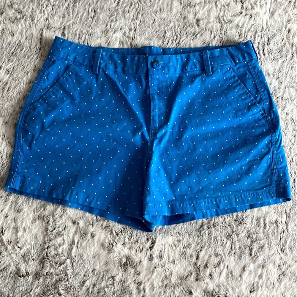 Columbia women’s shorts blue white polka dot front & back pockets